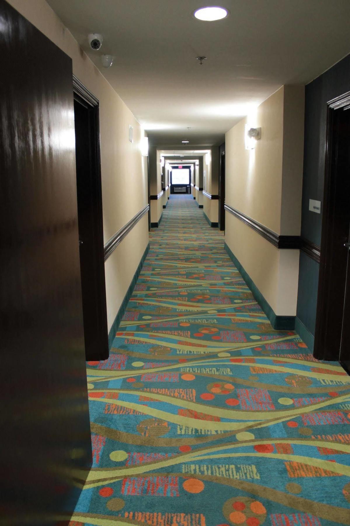 Holiday Inn Express Hotel And Suites Brownsville By Ihg Exterior photo